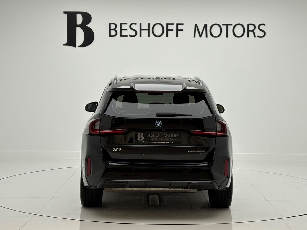 2025 BMW X1