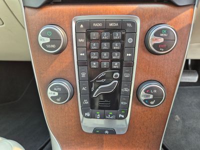 2020 Volvo V40