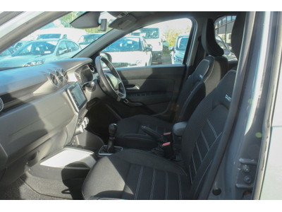 2023 Dacia Duster