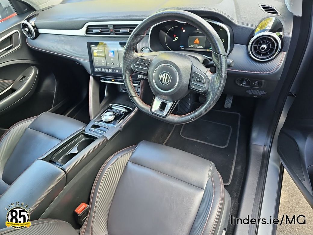 2022 MG ZS