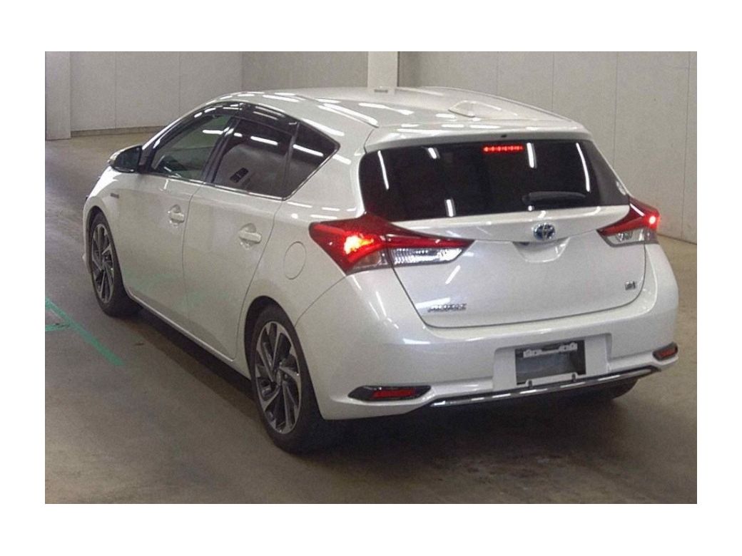 2016 Toyota Auris