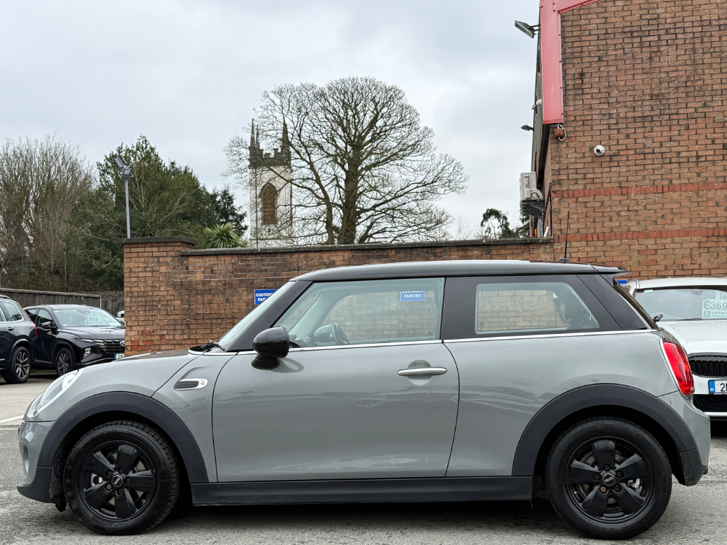 2018 Mini Hatch