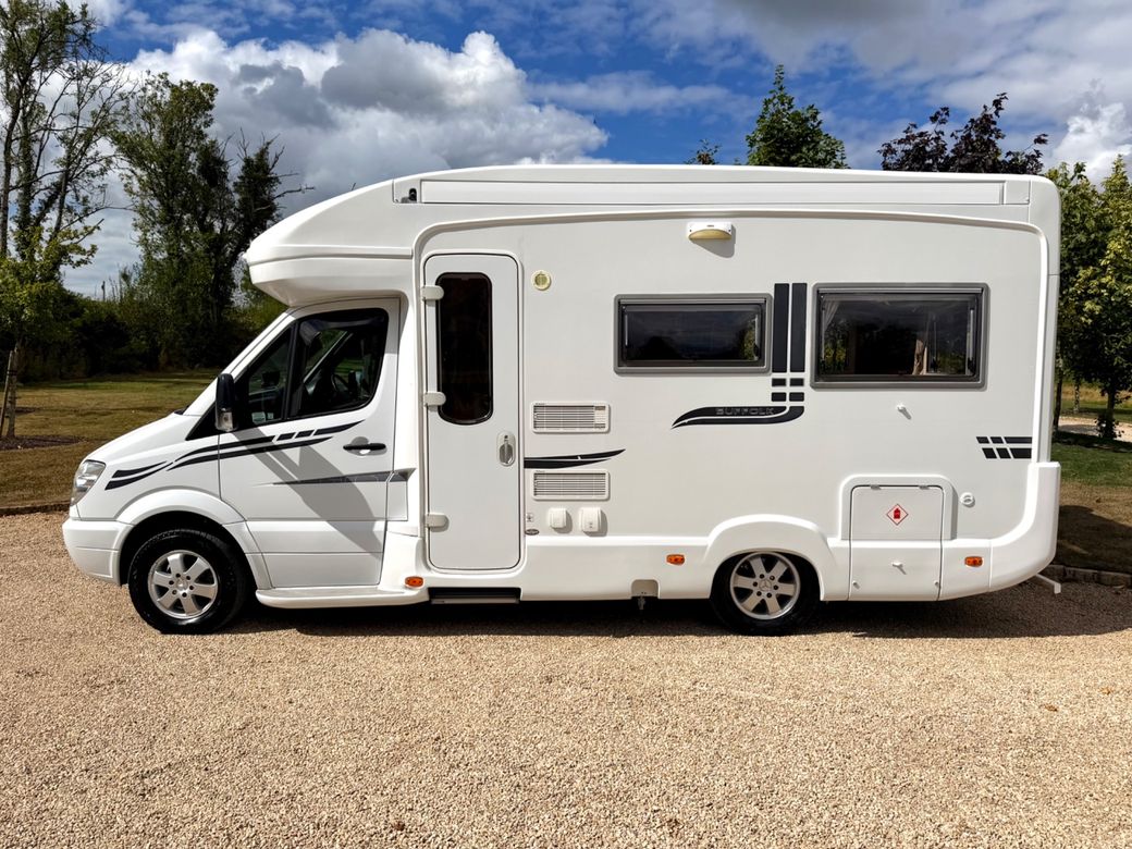 2010 AUTOSLEEPER SUFFOLK LOW PROFILE R.H.D AUTO 