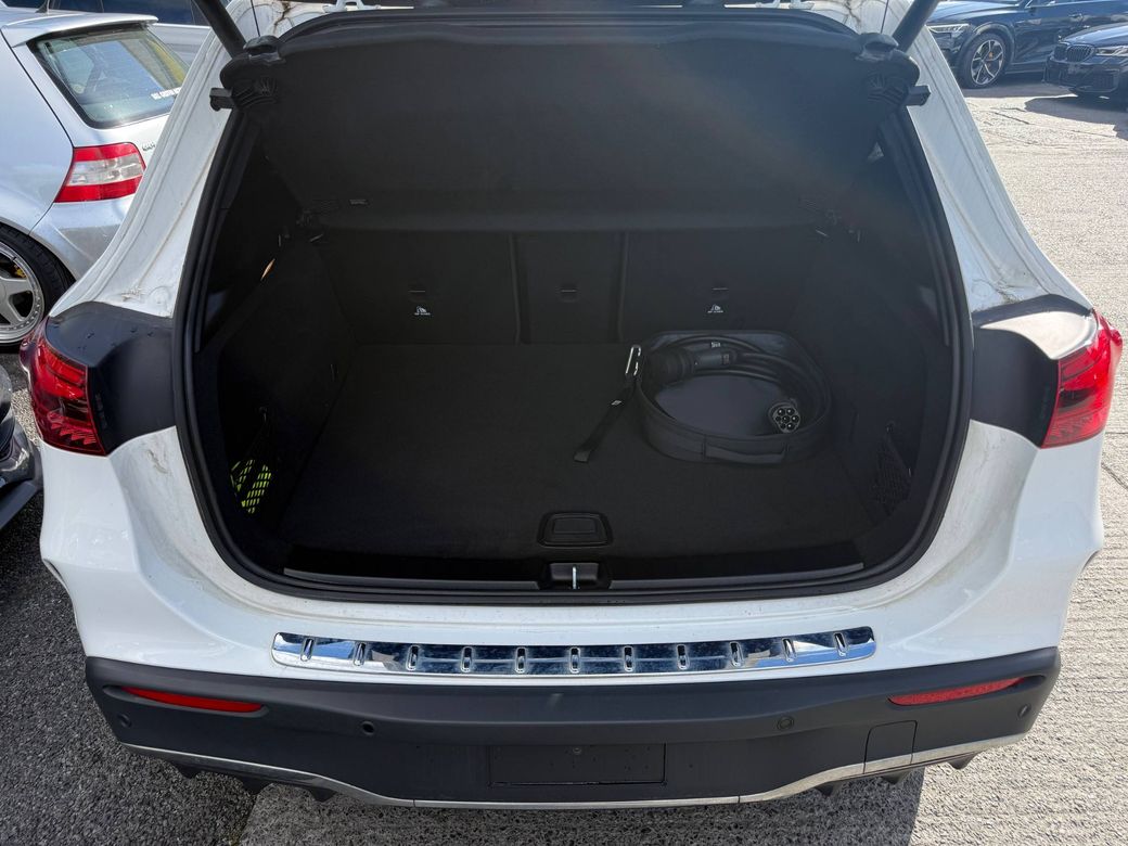 2025 Mercedes-Benz EQA