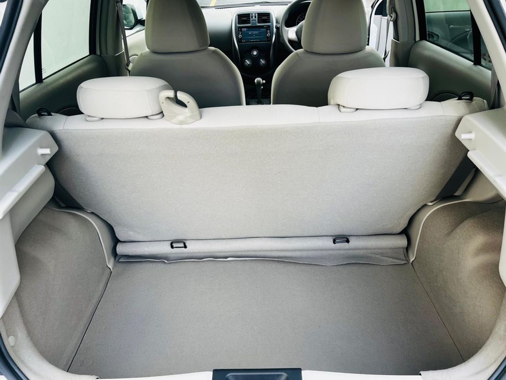 2017 Nissan March