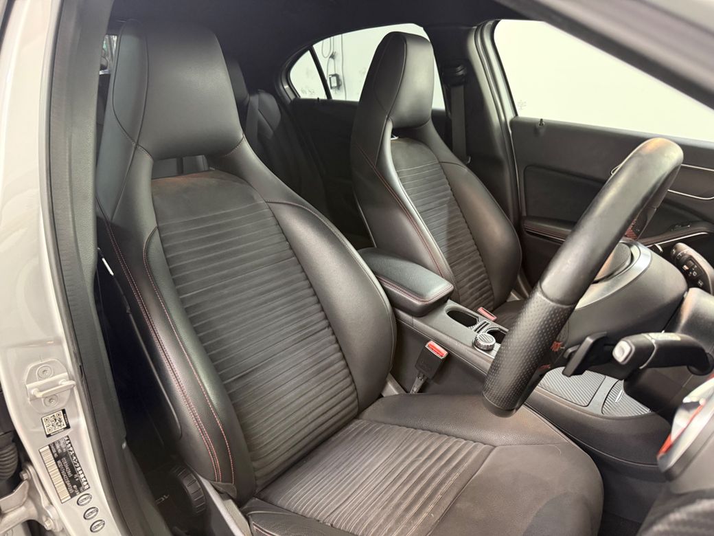 2013 Mercedes-Benz A 180
