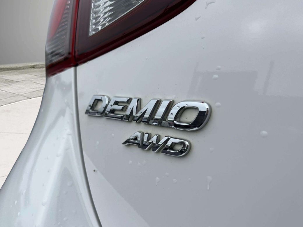 2019 Mazda Demio