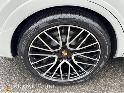 2024 Porsche Cayenne