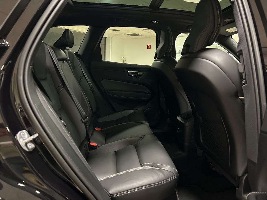 2025 Volvo XC60
