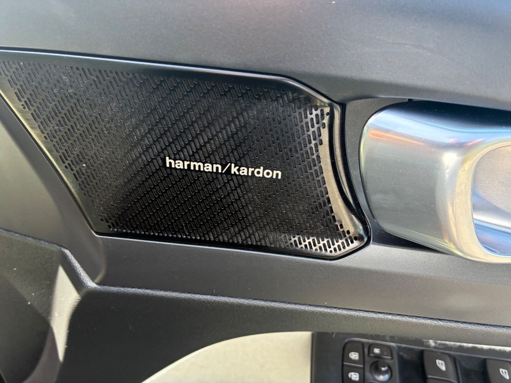 2019 Volvo XC40