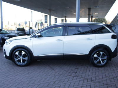 2021 Peugeot 5008