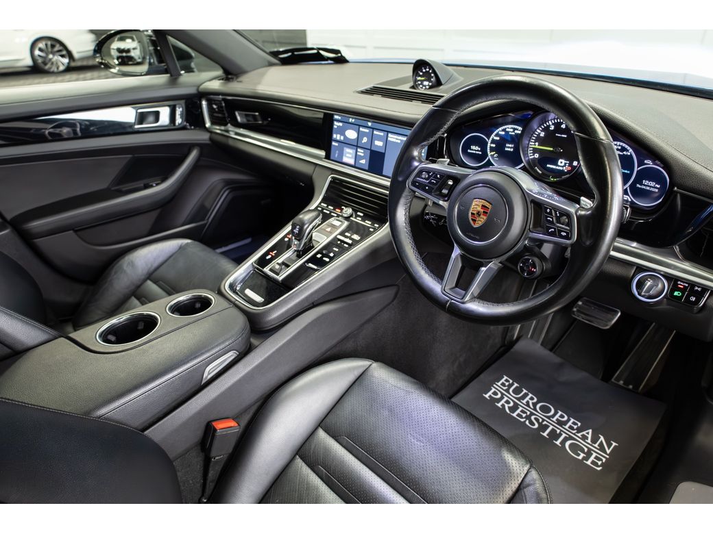 2018 Porsche Panamera