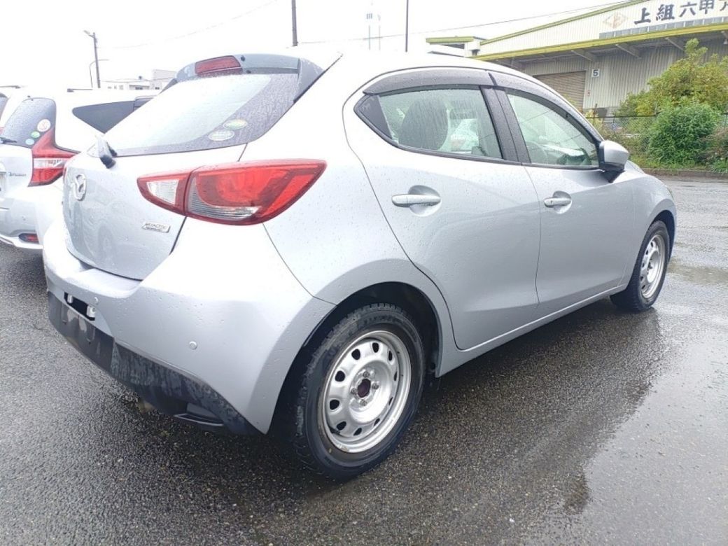2018 Mazda Demio