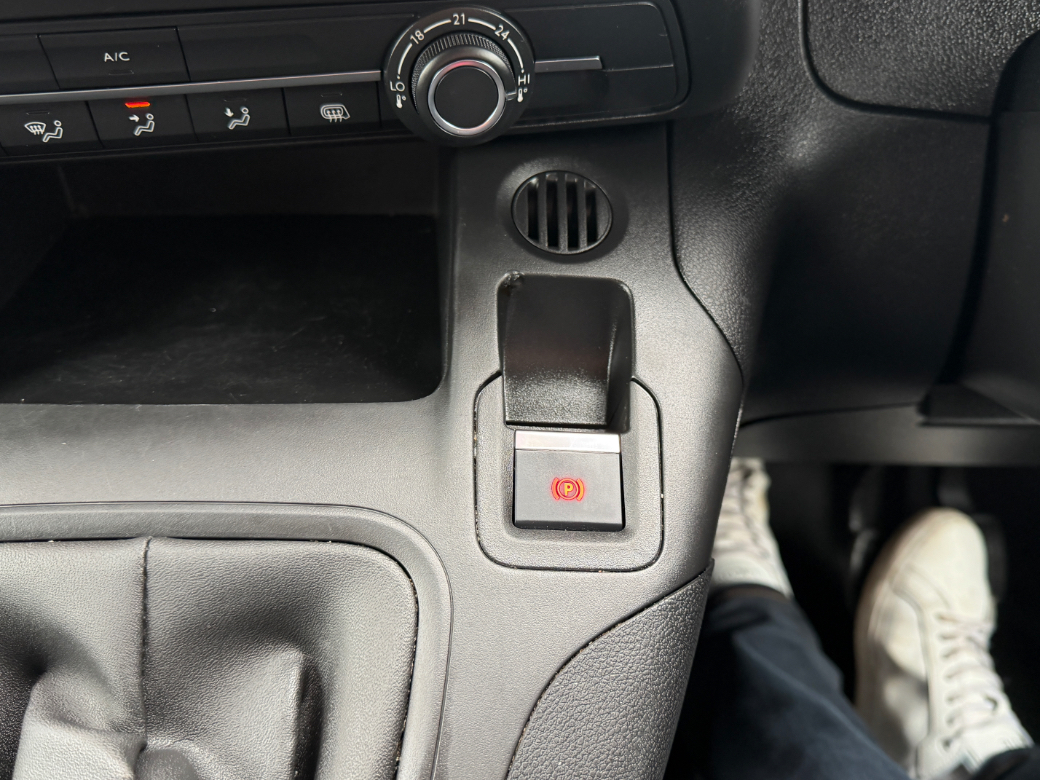 2022 Peugeot Partner