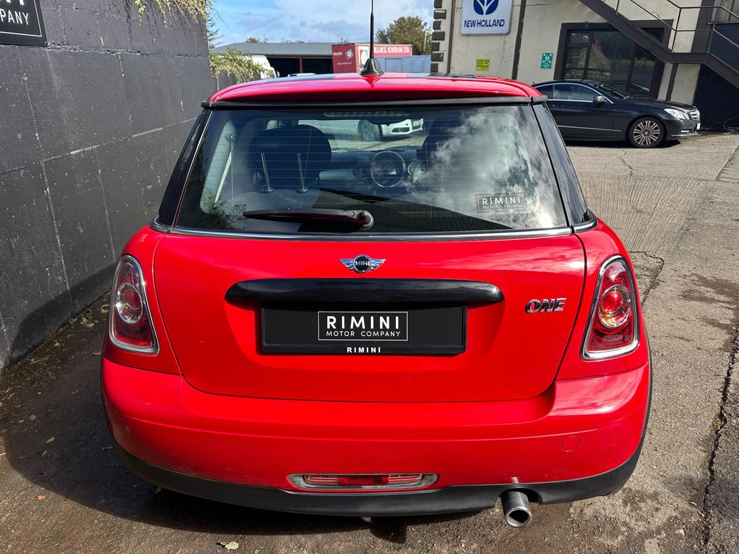 2012 Mini Hatch