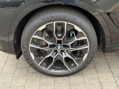 2026 BMW X7