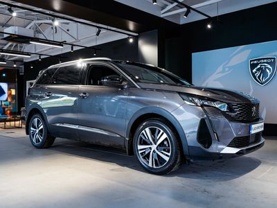 2023 Peugeot 5008