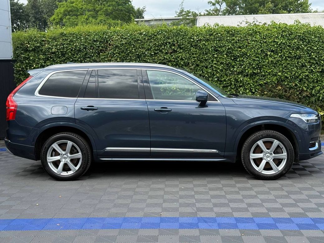 2022 Volvo XC90