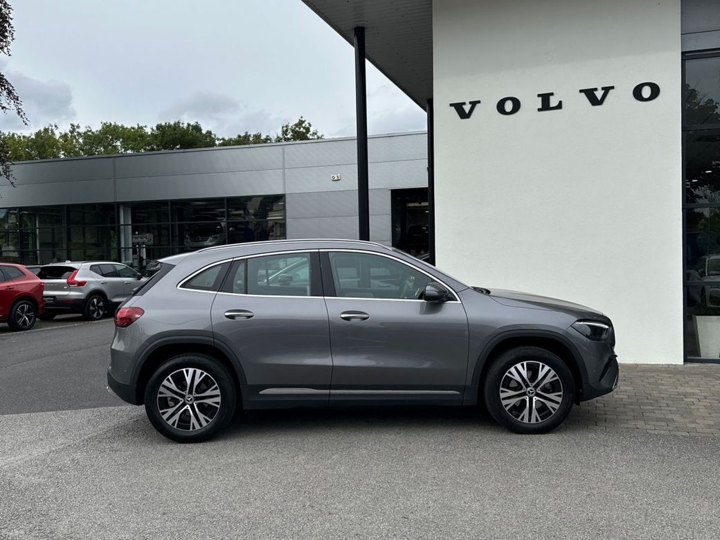 2025 Mercedes-Benz GLA Class