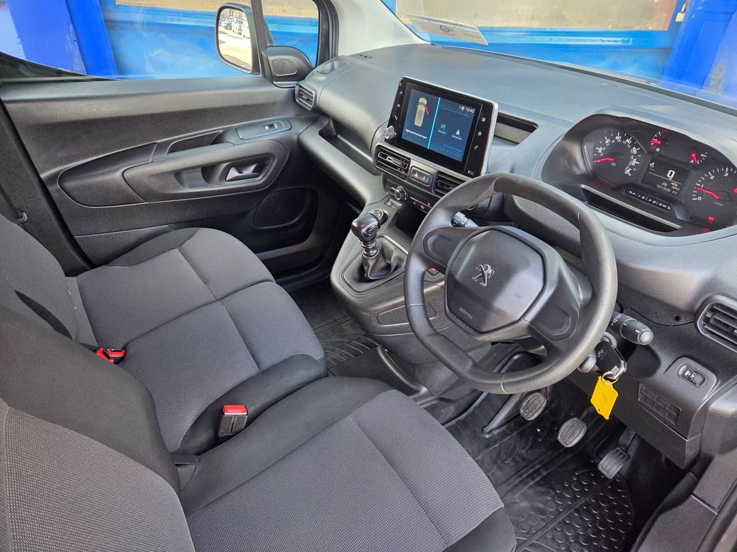 2020 Peugeot Partner