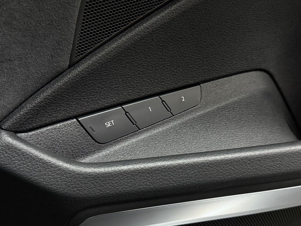 2024 Audi Q8 e-tron