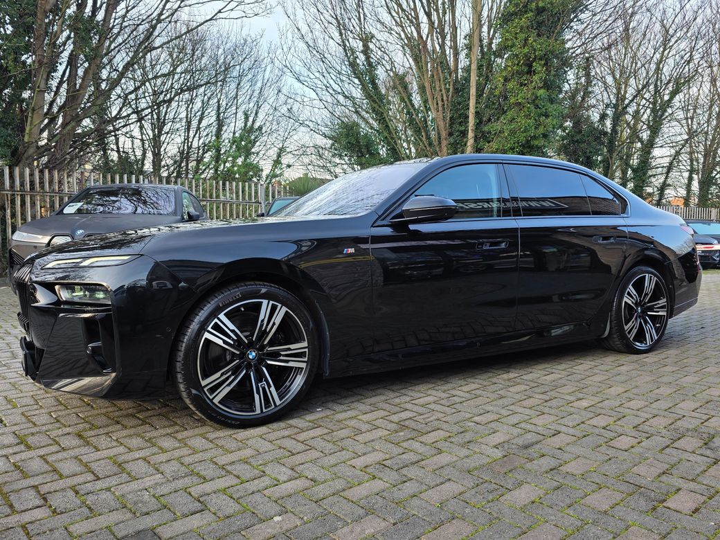 2024 BMW i7