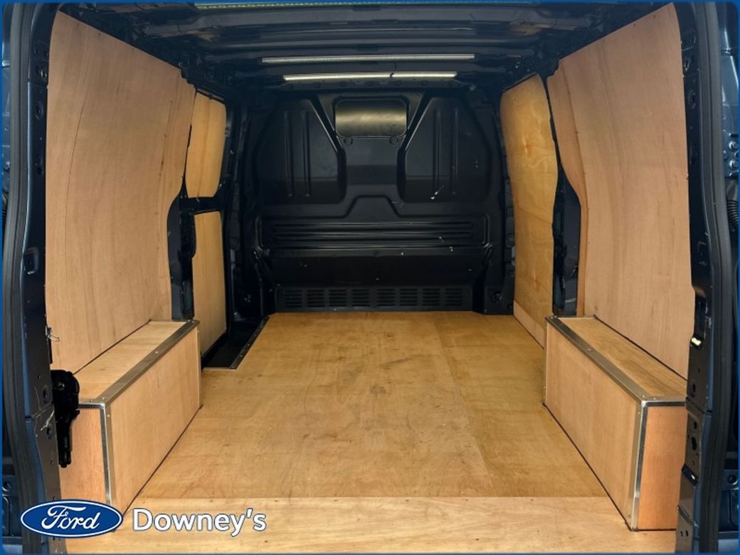 2024 Ford Transit Custom