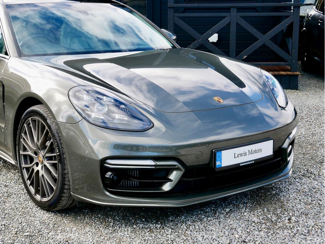 2023 Porsche Panamera