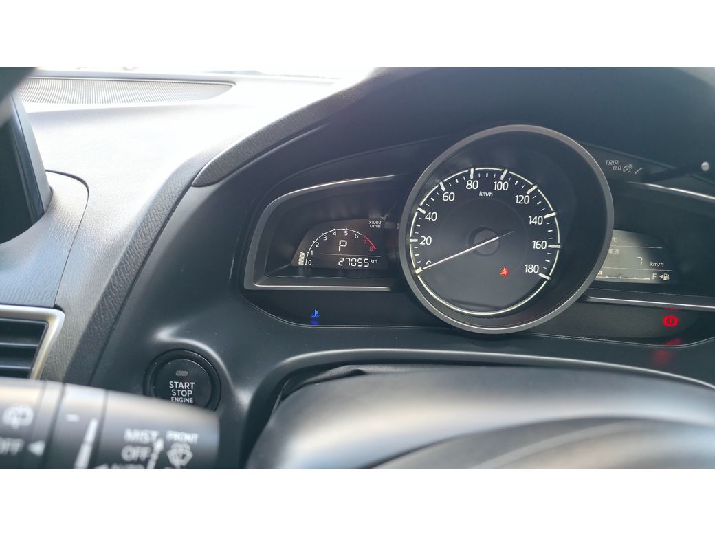 2018 Mazda Axela
