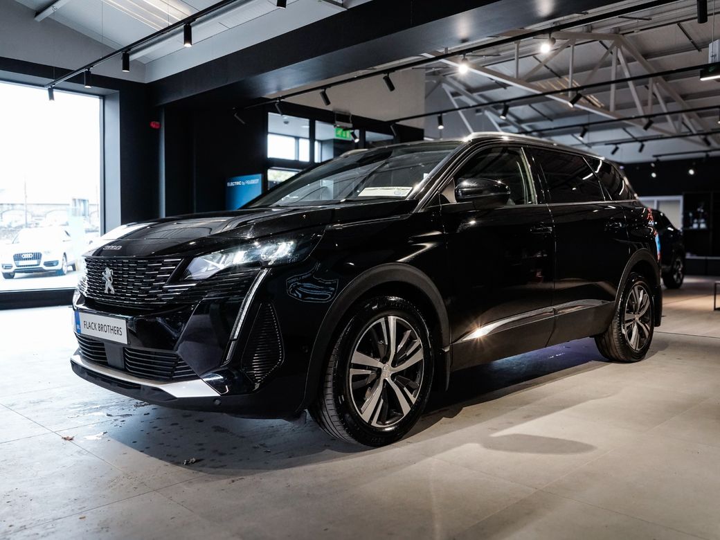 2022 Peugeot 5008