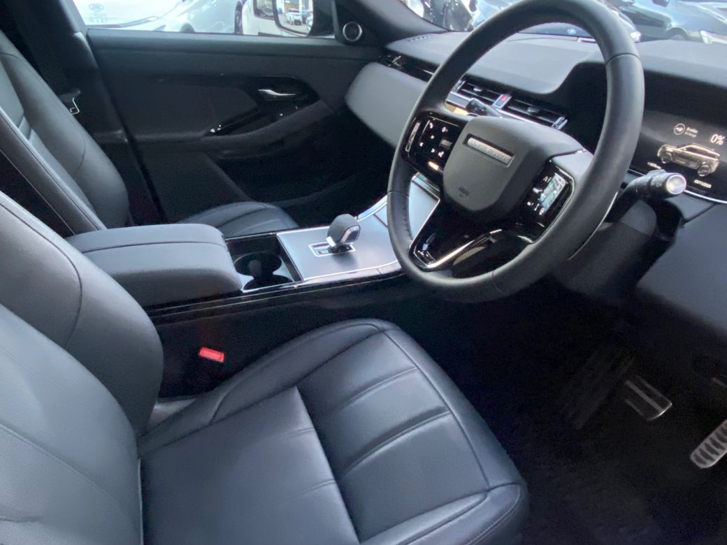 2025 Land Rover Range Rover Evoque