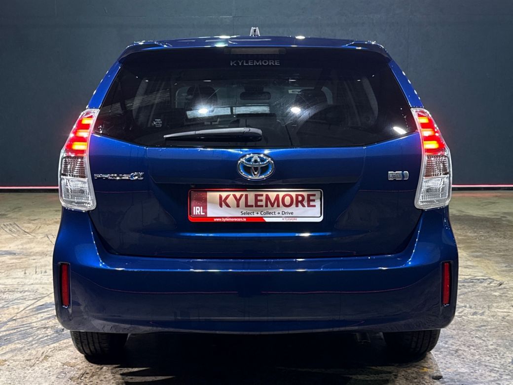 2018 Toyota Prius Alpha