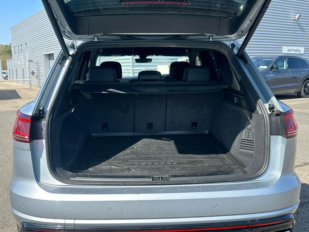 2024 Volkswagen Touareg