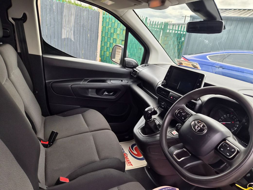 2021 Toyota Proace