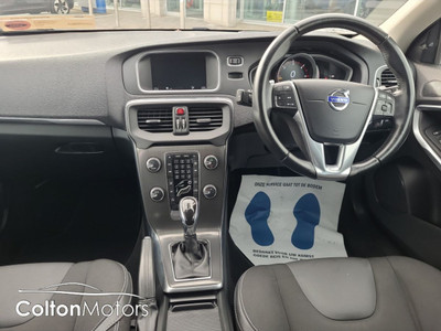 2016 Volvo V40