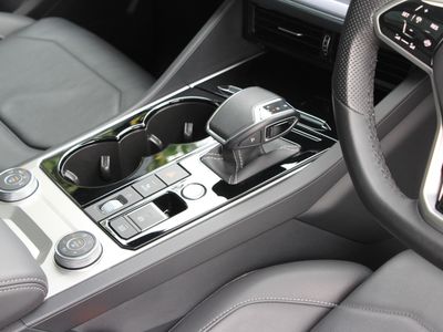 2023 Volkswagen Touareg