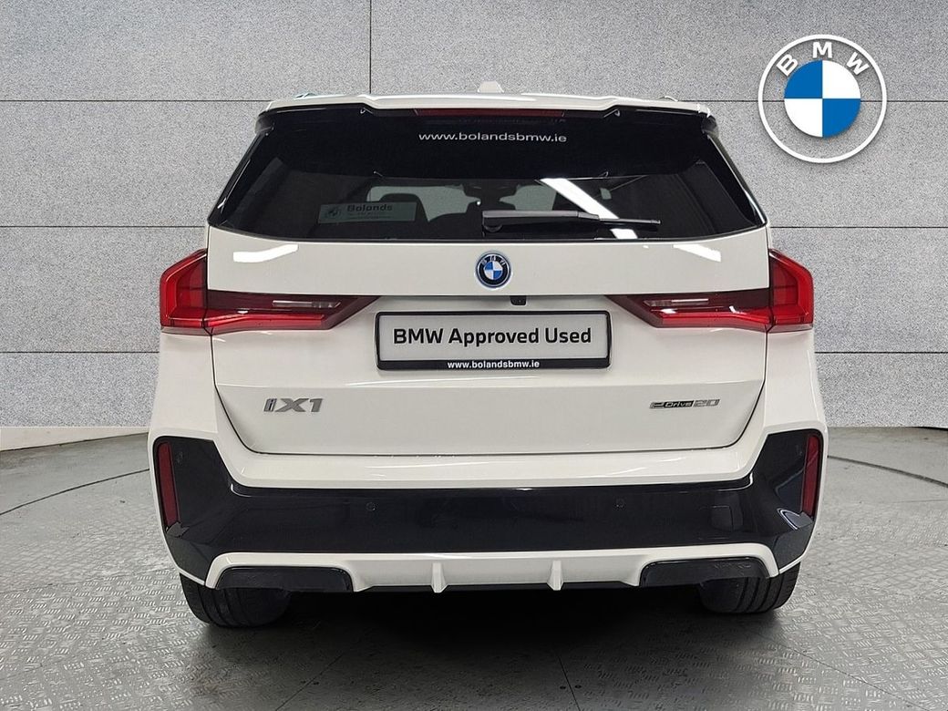 2025 BMW iX1