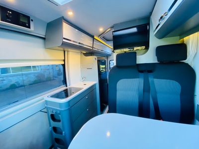 2016 ADRIA  TWIN 600 SPORT L.H.D MANUAL 