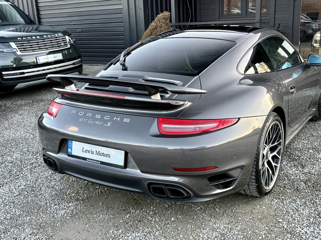 2015 Porsche 911
