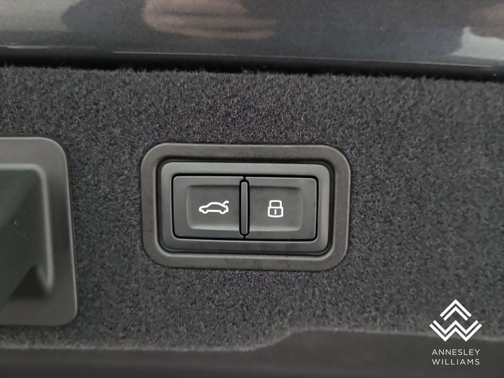 2024 Audi A8