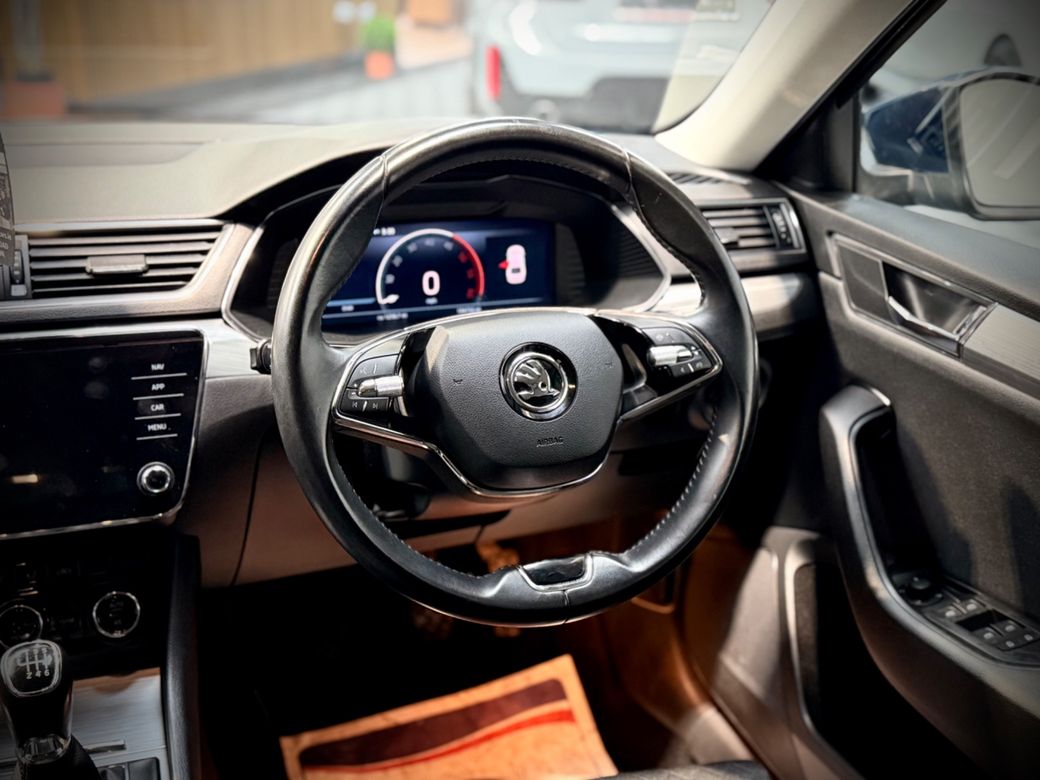 2022 Skoda Superb