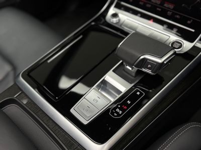 2025 Audi Q8