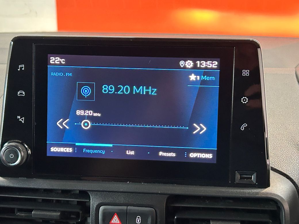 2021 Peugeot Partner
