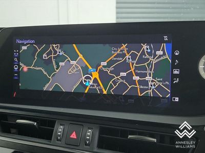 2022 Lexus ES 300h