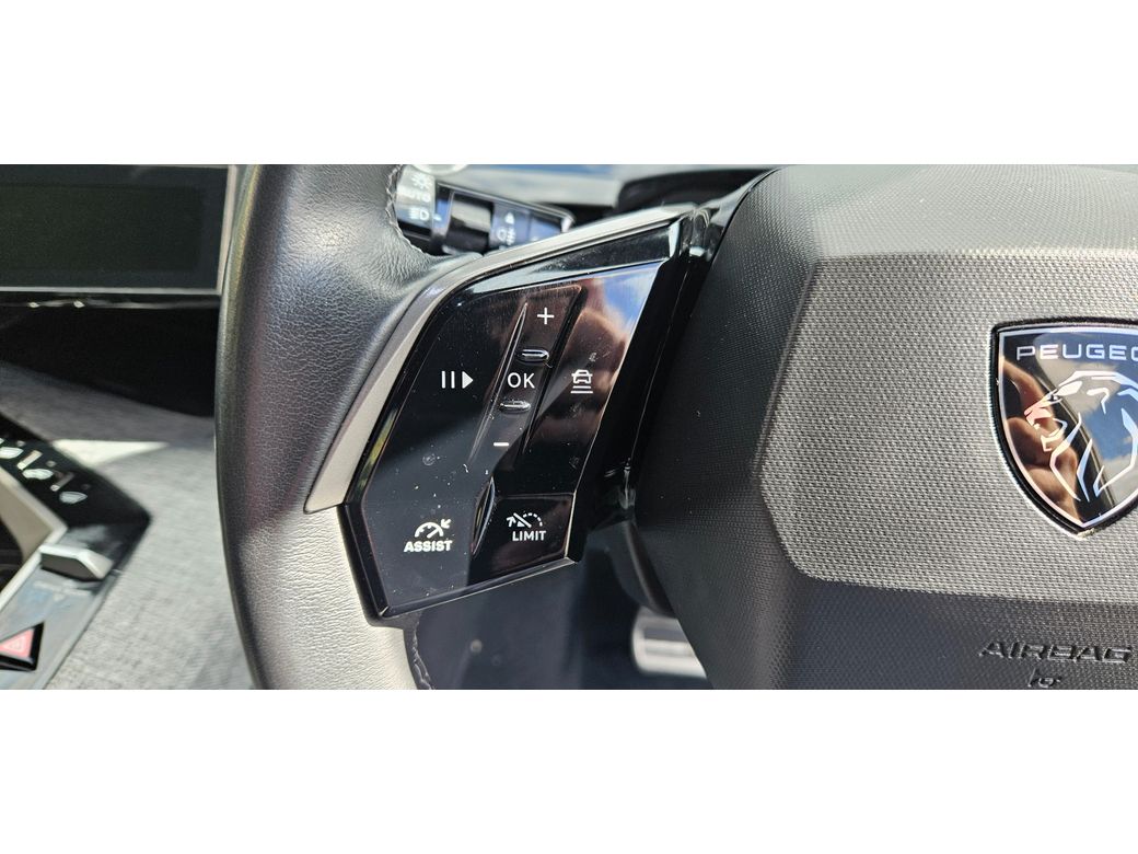 2025 Peugeot 5008