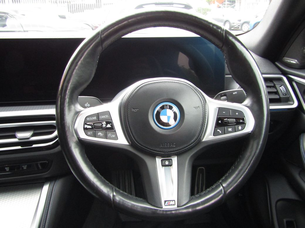 2023 BMW i4