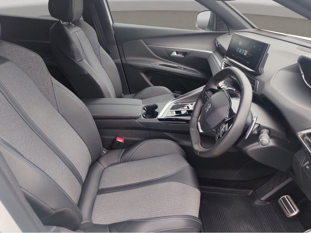 2024 Peugeot 5008