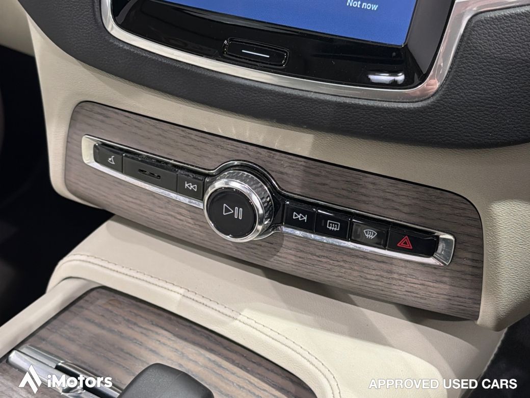 2023 Volvo XC90