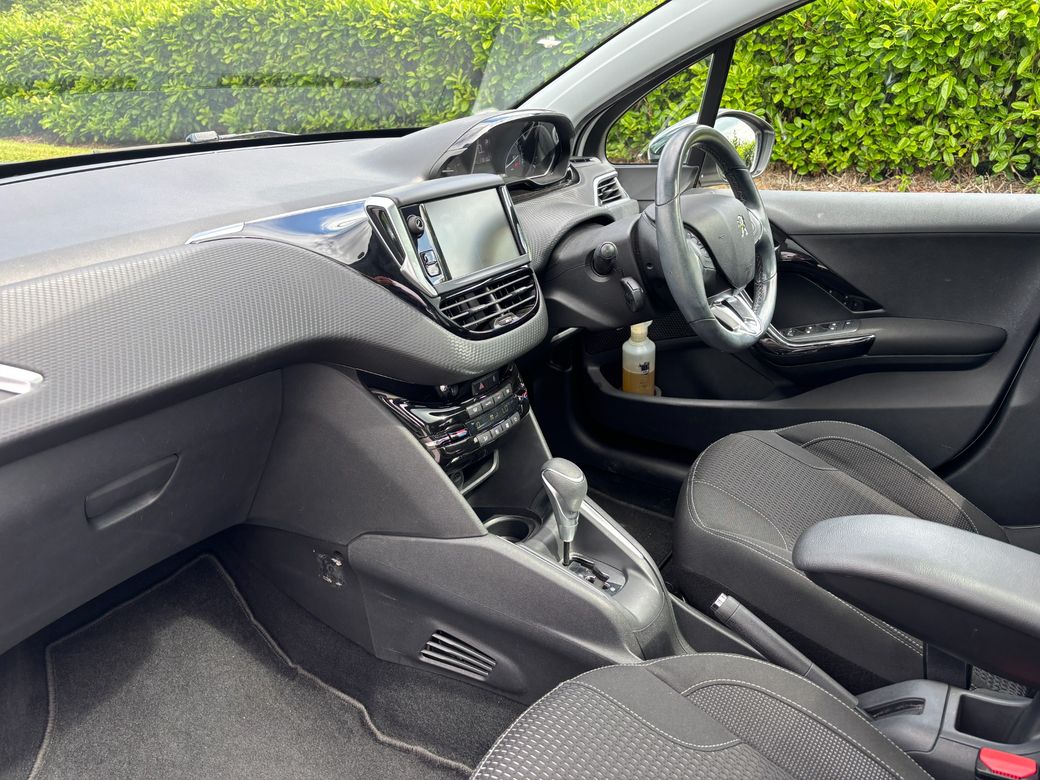 2017 Peugeot 208