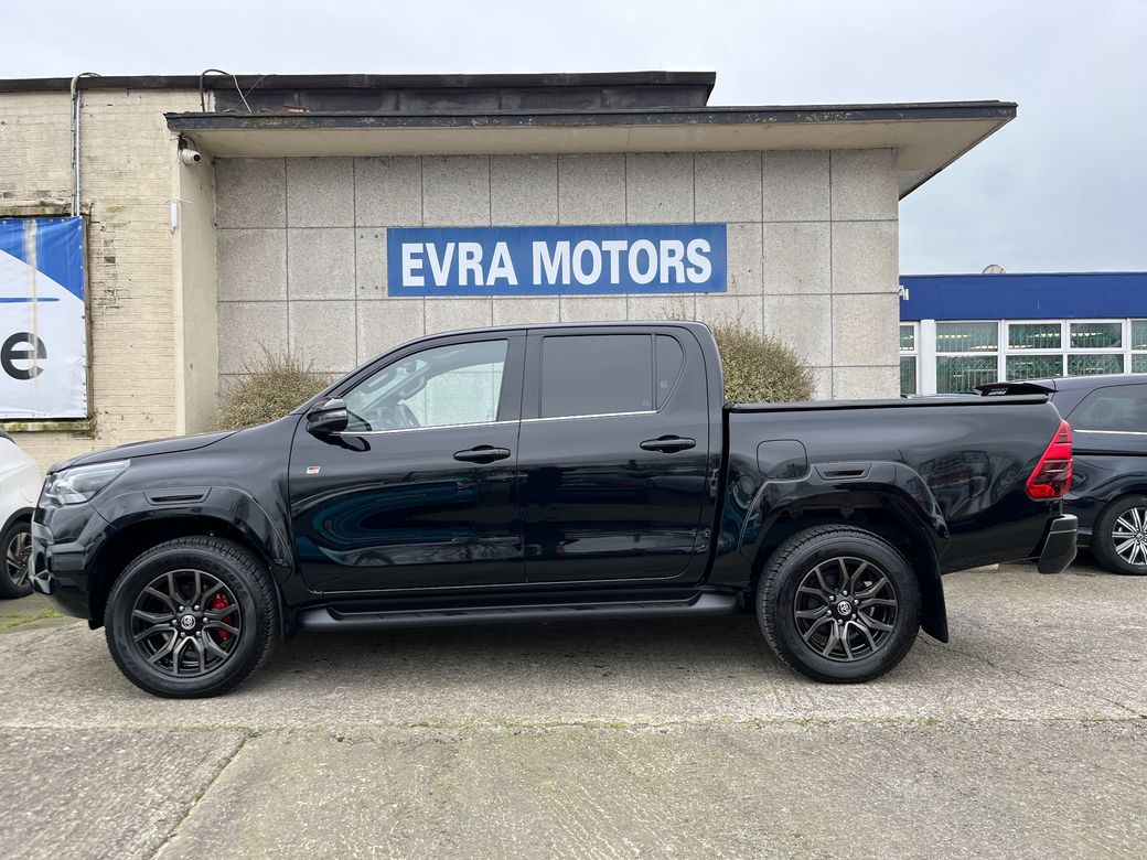 2024 Toyota Hilux